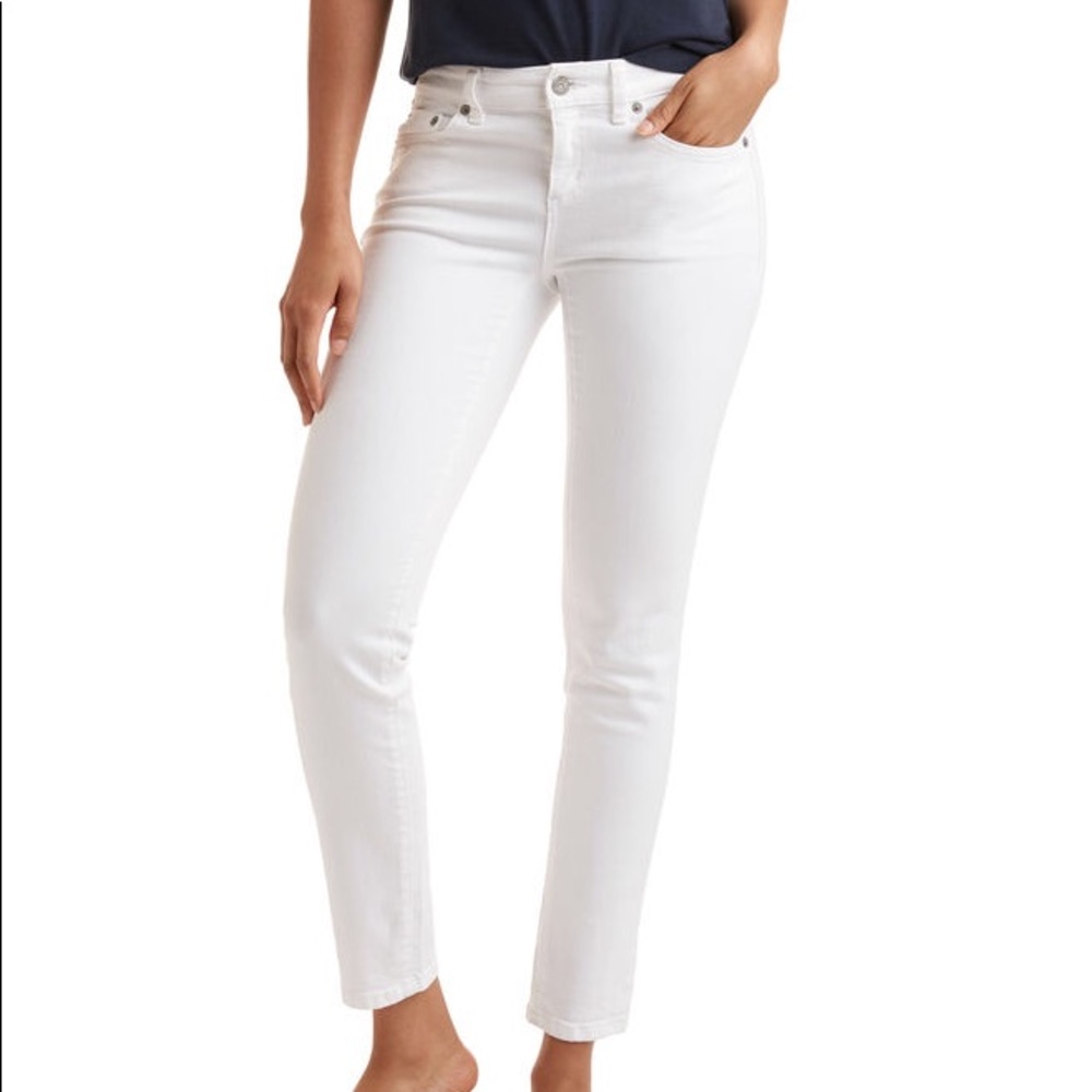 Vineyard Vines White Jeans